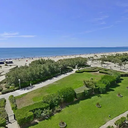 De 33 M2, Vue Et Bord De Mer, Parking *