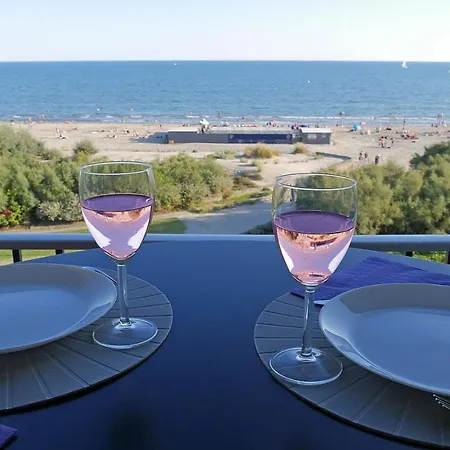 De 33 M2, Vue Et Bord De Mer, Parking